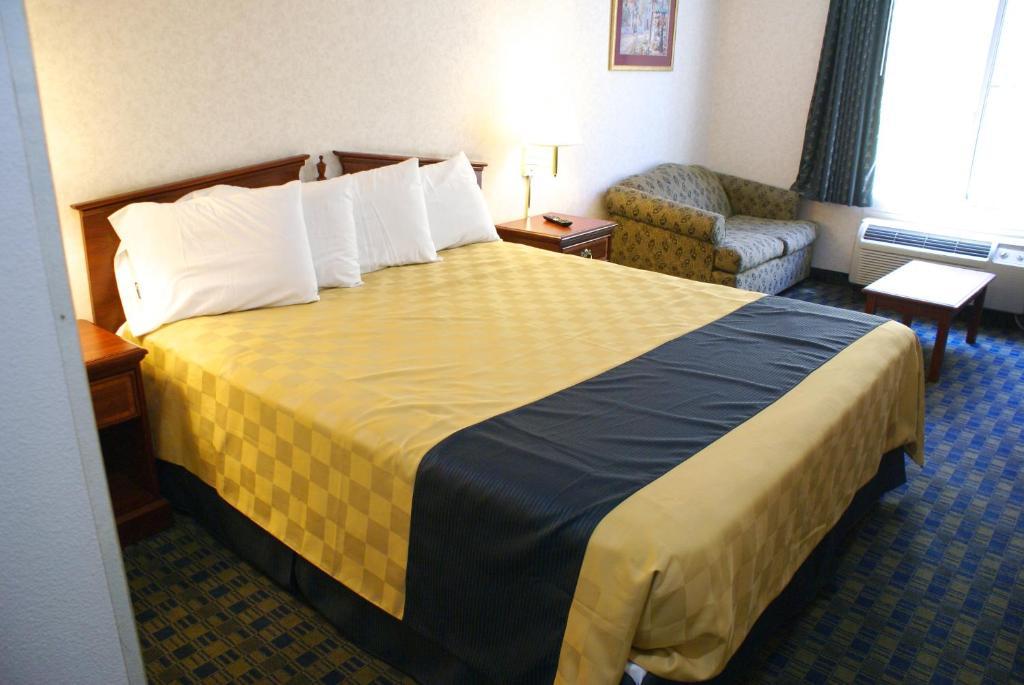 Silicon Way Inn サニーベール 部屋 写真
